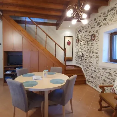 펜션 Filanthi's Retreat In Mani's Nature